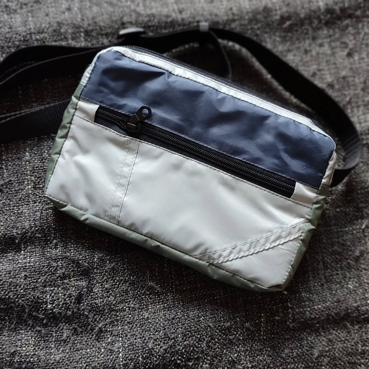 MIDNIGHT BAG 01